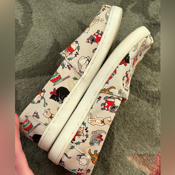 Kids Christmas Tom’s - Picture 7 of 12